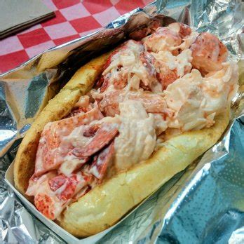James hook and co - James Hook & Co. has been serving quality Lobster & Seafood for over 90 years. The seafood from this family-owned fishery goes to restaurants, whole sale dis... 